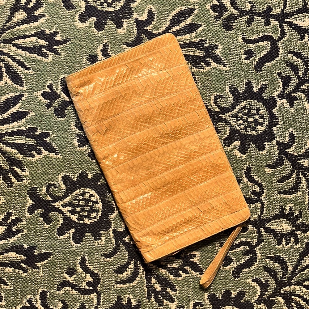 Vintage 1970's snakeskin clutch